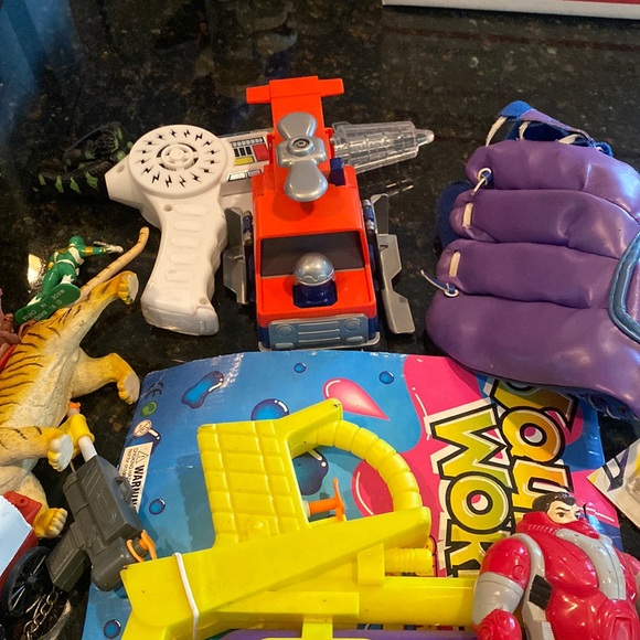 Vintage lot of 60 boy’s toys - Picture 3 of 4